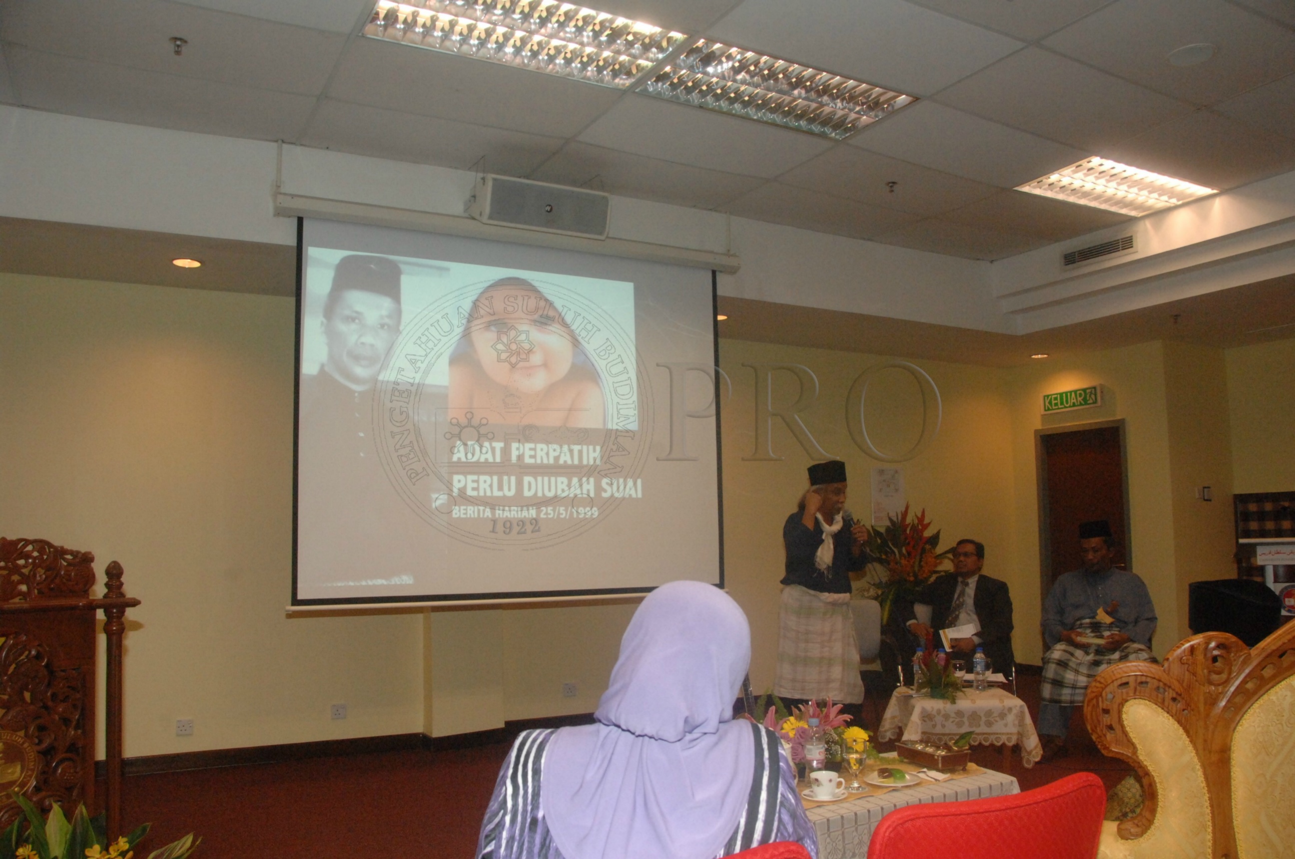 PRO 14 33 WACANA FBA 0244